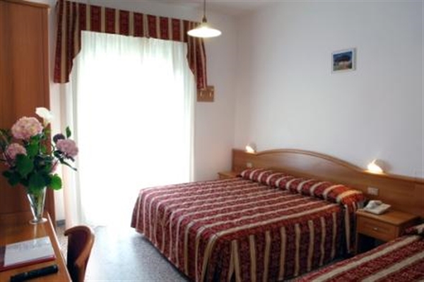 Hotel Roma - Cervia.it
